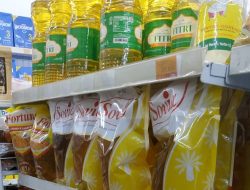 Menteri Perdagangan (Mendag) : Harga Minyak Goreng Diprediksi Akan Turun Pekan Depan