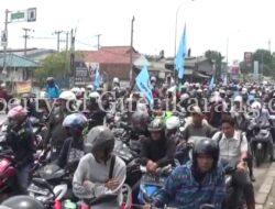 Ribuan Buruh Cikarang Longmarch Padati Jalan Utama