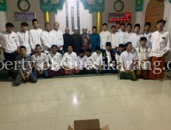 Anak Muda Blokang Karangsetia Rayakan Tahun Baru 2023 Dengan Berzikir Di Masjid.