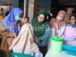 Hari Pertama, Antusias Warga Bawa Anak Imunisasi Polio Di Desa Serang Cukup Tinggi