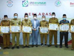 Pemkab Berikan Penghargaan 10 Desa  UHC Tertinggi Di Kabupaten Bekasi. 