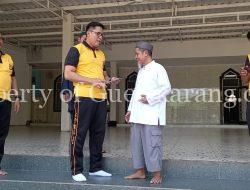 Polsek Cikarang Selatan Gelar Giat Korve Pupuk Jiwa Kebersamaan dan Pentingnya Kebersihan Masjid