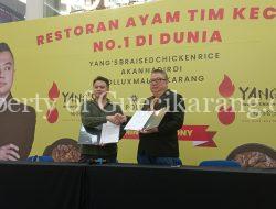 Yang’s Braised Chicken Rice Resto Ayam Kecap Terbesar Di Dunia Hadir Di Pollux Mall Cikarang