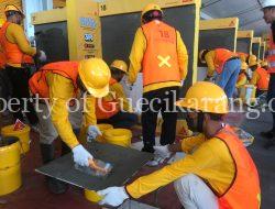 Saduloh Dan Agung Kuli Bangunan OTW Shanghai China Dalam Tiler Internasional Competition