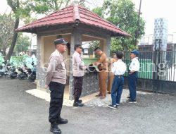 Polsek Cikarang Utara Razia Tas Anak Sekolah Di SMPN 6 Cikarang Utara.