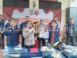 Polres Metro Bekasi Berhasil Ungkap Komplotan Pelaku Pencurian Dengan Kekerasan di 12 Minimarket