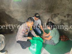 Polsek Cikarang Selatan Berikan Bantuan Sembako kepada Warga Tunanetra di Desa Sukadami