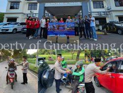 Polsek Cikarang Selatan dan Yayasan BMI Sejahtera Gelar Ramadhan Barokah Bagikan 200 Takjil Kepada Masyarakat