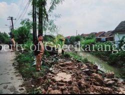 Kades Ciantra Bang Bulle Lakukan Normalisasi Kali di Perumahan Kota Damai Lestari Pakai Alat Berat Milik Pribadi Tanpa Menggunakan Anggaran Desa