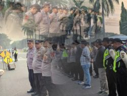 Kapolsek Cikarang Selatan Pimpin Pengamanan Keberangkatan Massa Buruh May Day 2025