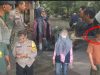 ODGJ di Cikarang Selatan Cenderung Agresif, Anggota Polsek Cikarang Selatan Lakukan Pendampingan Untuk Lakukan Rehabilitasi