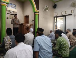 Kapolsek Cikarang Selatan Gelar Safari Jumat Kamtibmas di Masjid Al Fath Perum BIP Sukadami
