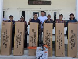 BBM (Bang Bulle Mulyadi) Kades Ciantra Peduli Kesehatan, Bagikan Alat Kebersihan ke 16 Rukun Warga