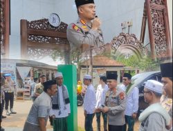 Kapolres Metro Bekasi Gelar Safari Kamtibmas di Masjid Al Hikmah, Cikarang Selatan