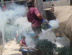 Pemerintah Desa Serang Gelar Fogging untuk Cegah Demam Berdarah