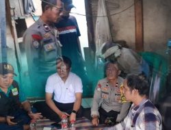 Polsek Cikarang Barat Perhatikan Lansia Tunanetra, Bhabinkamtibmas Sambangi Warga di Kalijaya