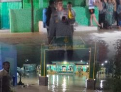Kapolsek Cibarusah Tinjau Langsung Lokasi Banjir di Perumahan Bumi Cibarusah Asri