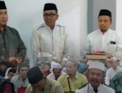 Kades Ciantra Bang Bulle dan FKDKM Cikarang Selatan Beri Kejutan Ulang Tahun Kapolsek AKP Erwin Setiawan