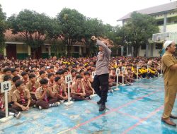 Police Goes To School, Polsek Cikarang Selatan Berikan Pembinaan di SMPN 2 Pasirsari