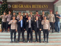 Personil Gabungan Amankan Ibadah Tahun Baru 2026 di Cikarang Selatan