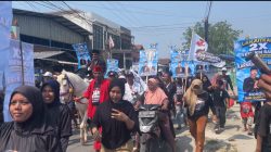 Ribuan Warga Antar Karnada Daftar Calon Kepala Desa Sukarukun untuk Periode Kedua