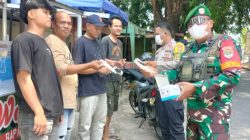 Bhabinkamtibmas Desa Ciantra Bagikan Masker kepada Warga, Polisi Ajak Masyarakat Aktif Jaga Keamanan