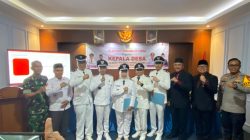 Lima Penjabat Kepala Desa Dilantik di Cikarang Selatan, Kapolsek Pastikan Kegiatan Berjalan Kondusif