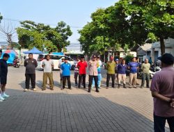 Pemdes Sukaresmi Gelar Kegiatan PKTD, PJ Desa H. Ibin Irawan Pimpin Langsung Aksi Gotong Royong Bersama Warga